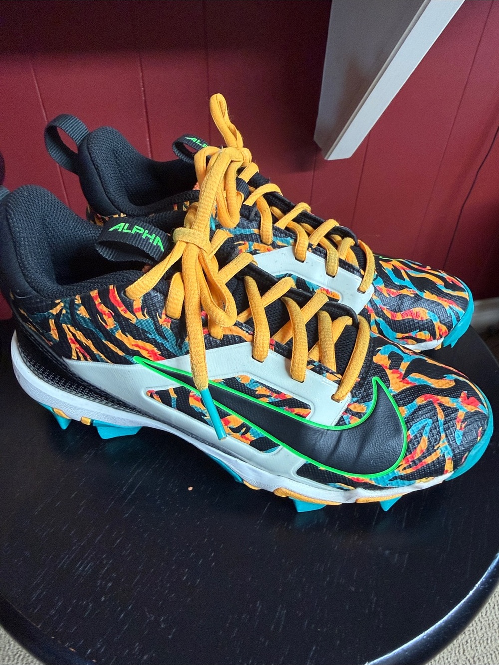 Nike Alpha Menace 4 Shark football cleats